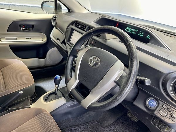 2013 Toyota Aqua Enterprise Hamilton, Lake Rd image 294300