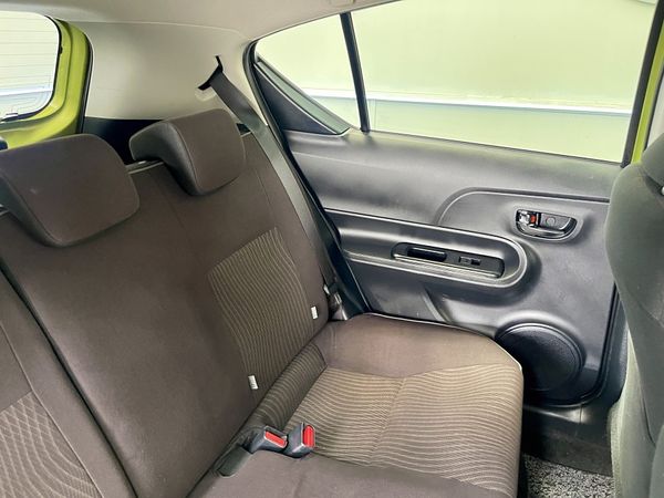 2015 Toyota Aqua Enterprise Hamilton, Te Rapa image 299366