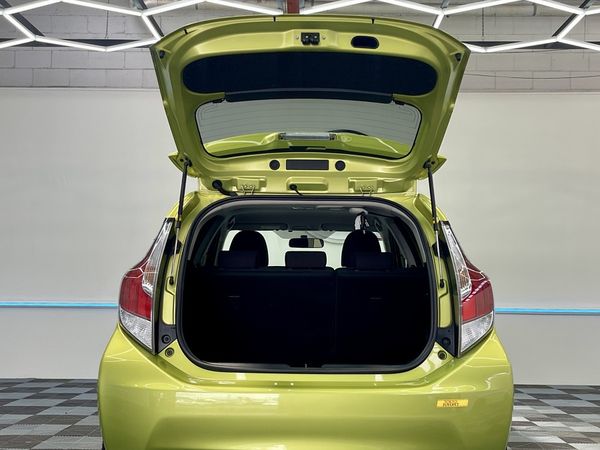 2015 Toyota Aqua Enterprise Hamilton, Te Rapa image 299367