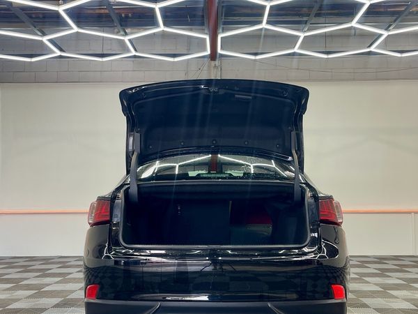 2014 Lexus IS 300H Enterprise Hamilton, Te Rapa image 301269