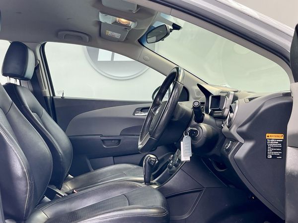 2016 Holden Barina Enterprise Hamilton, Lake Rd image 304808