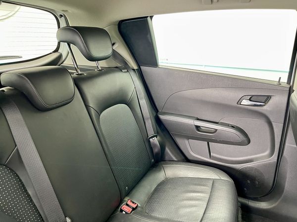 2016 Holden Barina Enterprise Hamilton, Lake Rd image 304809