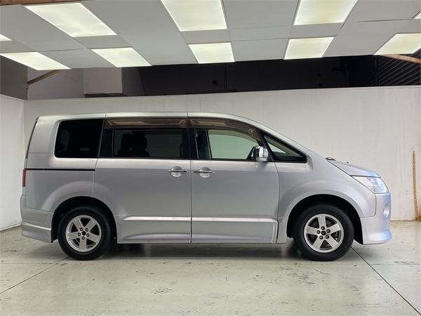 2011 Mitsubishi Delica Enterprise Manukau image 33266