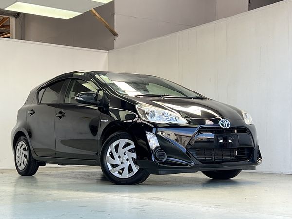 2015 Toyota Aqua Enterprise Manukau image 210425