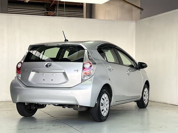 2014 Toyota Aqua Enterprise Manukau image 229149