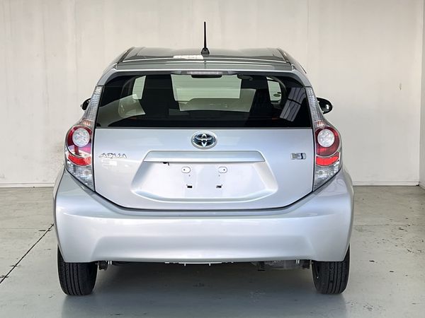 2014 Toyota Aqua Enterprise Manukau image 229150