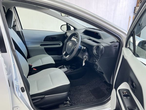 2014 Toyota Aqua Enterprise Manukau image 229157