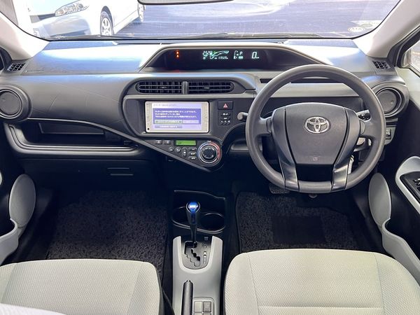 2014 Toyota Aqua Enterprise Manukau image 229159