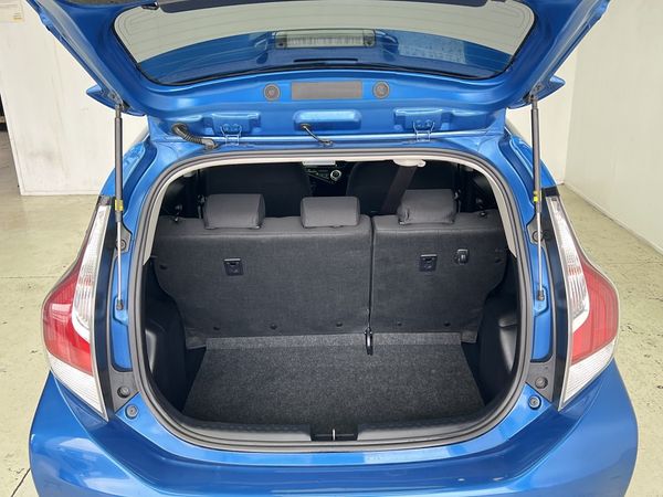 2015 Toyota Aqua Enterprise Manukau image 233274