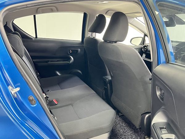 2015 Toyota Aqua Enterprise Manukau image 233276
