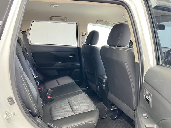 2015 Mitsubishi Outlander Enterprise Manukau image 250533