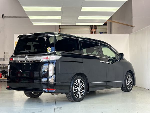 2014 Nissan Elgrand Enterprise Manukau image 250426