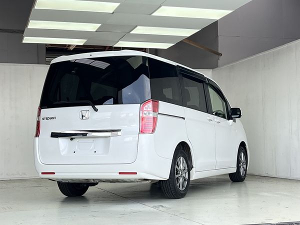 2012 Honda Step Wagon Enterprise Manukau image 252733