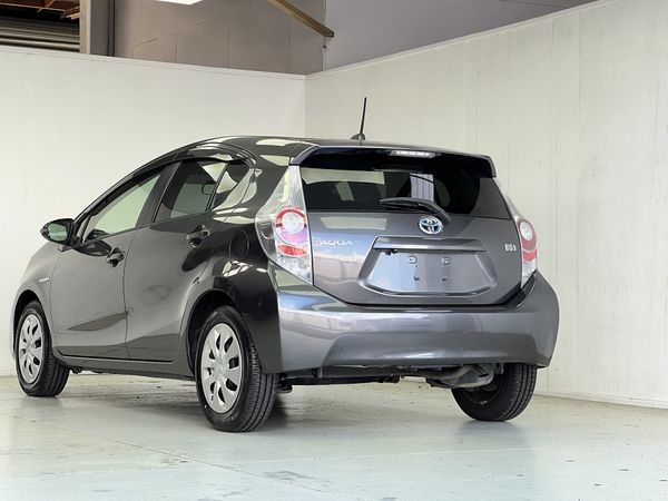 2012 Toyota Aqua Enterprise Manukau image 255388