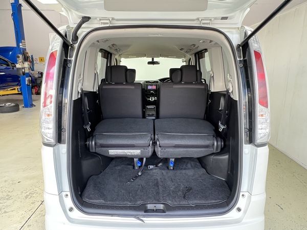2012 Nissan Serena Enterprise Manukau image 275376