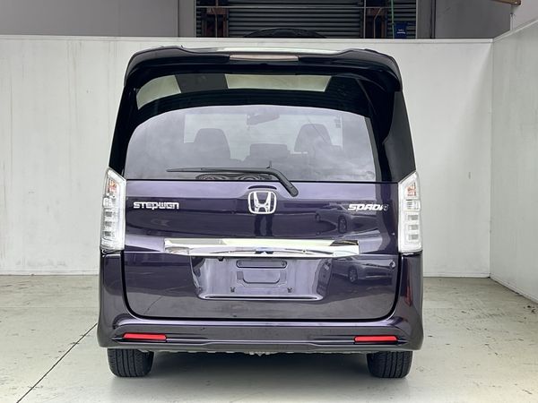 2013 Honda Step Wagon Enterprise Manukau image 293507