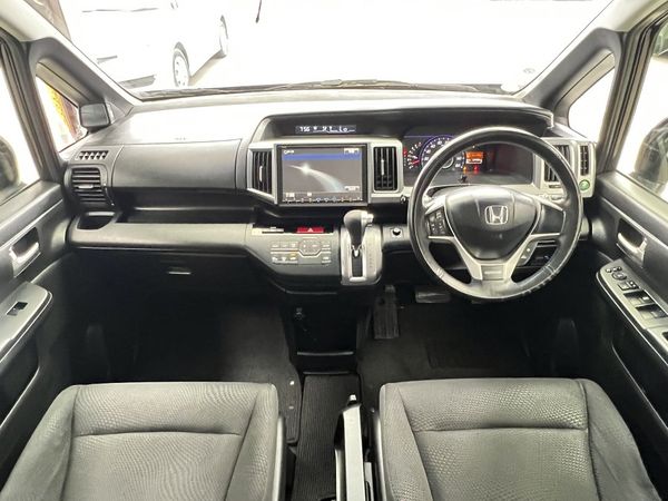 2013 Honda Step Wagon Enterprise Manukau image 293514