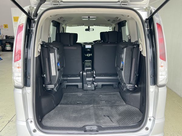 2012 Nissan Serena Enterprise Manukau image 299819