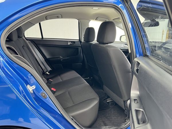 2015 Mitsubishi Galant Enterprise Manukau image 300084