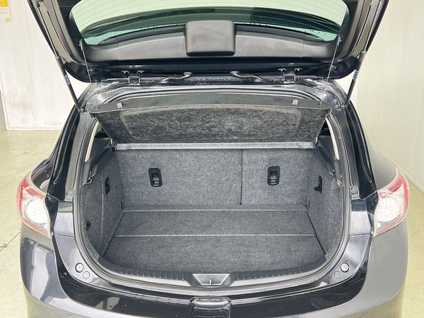 2013 Mazda Axela Enterprise Manukau image 306235