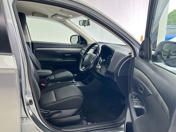 2014 Mitsubishi Outlander Enterprise Manukau image 305105