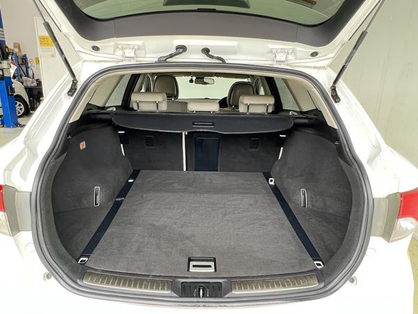 2013 Toyota Avensis Enterprise Manukau image 306845