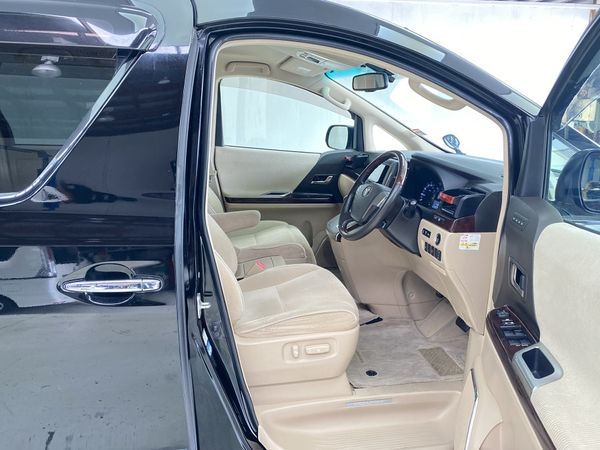 2013 Toyota Vellfire Enterprise Manukau image 310806