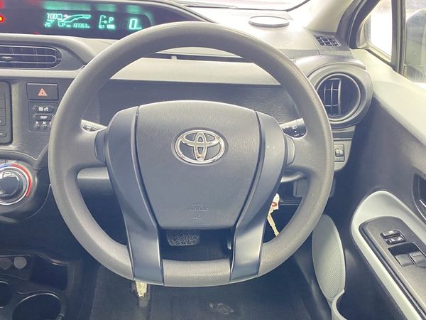 2013 Toyota Aqua Enterprise Manukau image 312323