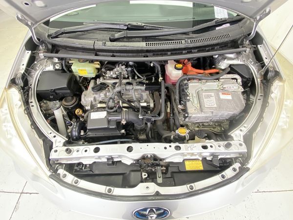 2013 Toyota Aqua Enterprise Manukau image 312324