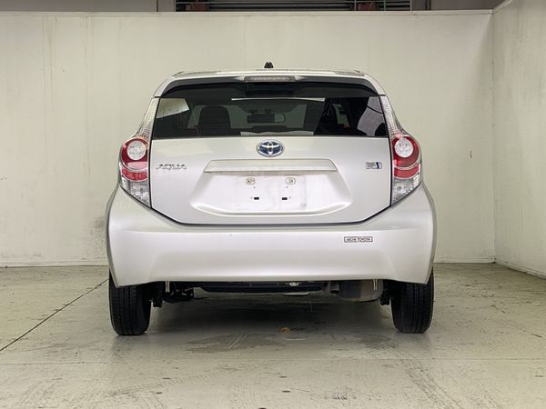 2013 Toyota Aqua Enterprise Manukau image 312328