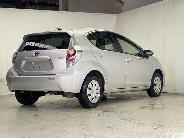 2013 Toyota Aqua Enterprise Manukau image 312332