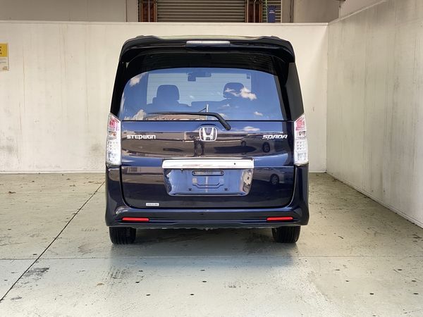 2012 Honda Step Wagon Enterprise Manukau image 326082