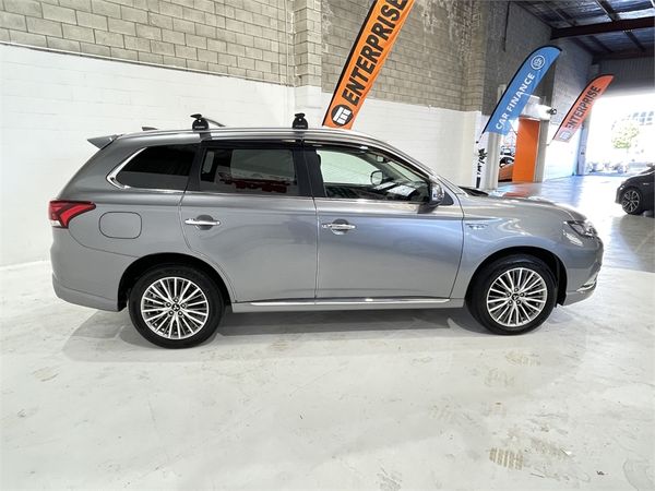 2020 Mitsubishi Outlander Enterprise New Lynn image 24871