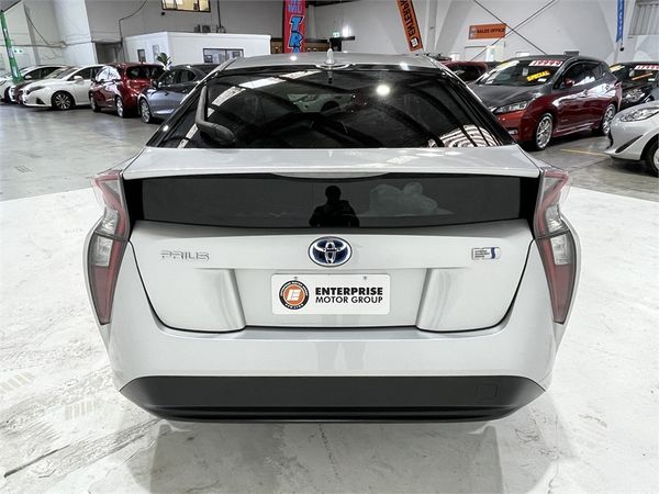 2018 Toyota Prius Enterprise New Lynn image 27070