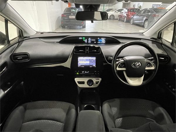 2018 Toyota Prius Enterprise New Lynn image 27066