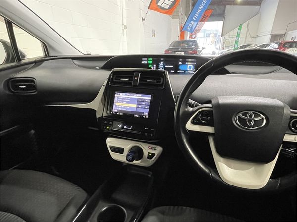 2018 Toyota Prius Enterprise New Lynn image 27065