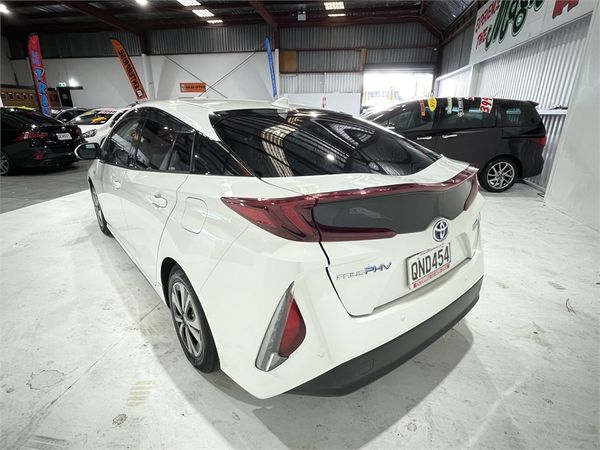 2018 Toyota Prius Enterprise New Lynn image 27387