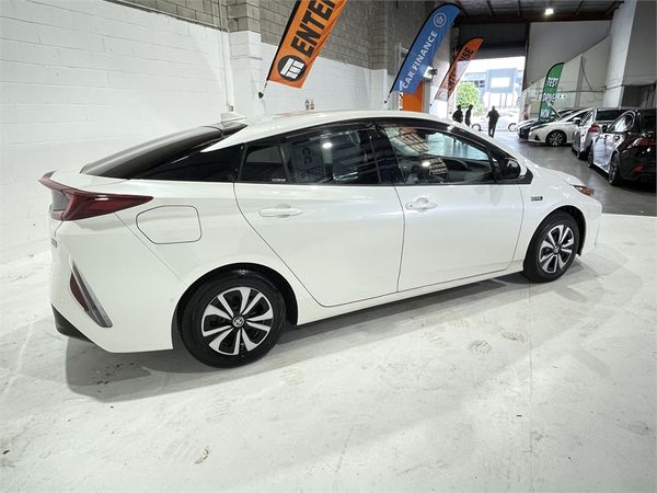 2018 Toyota Prius Enterprise New Lynn image 27391