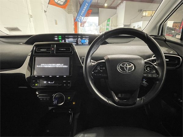 2018 Toyota Prius Enterprise New Lynn image 27378