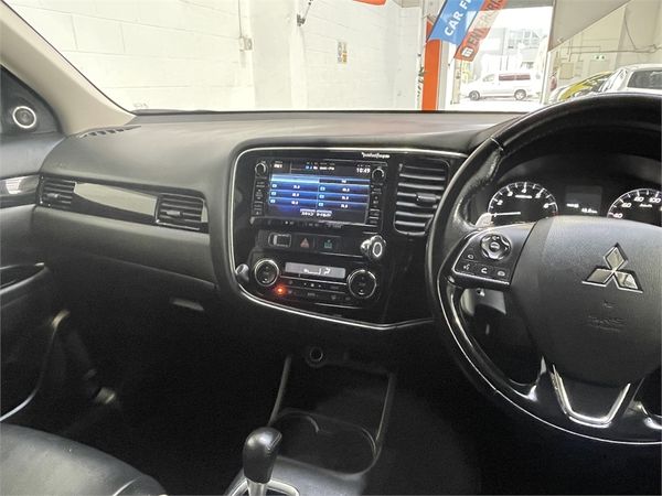 2016 Mitsubishi Outlander Enterprise New Lynn image 36117