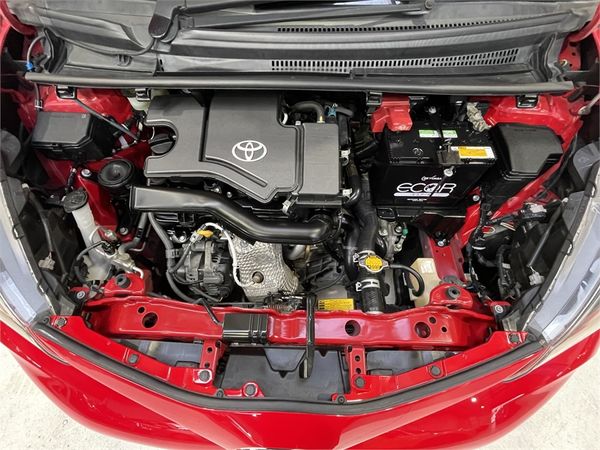 2015 Toyota Vitz Enterprise New Lynn image 155573