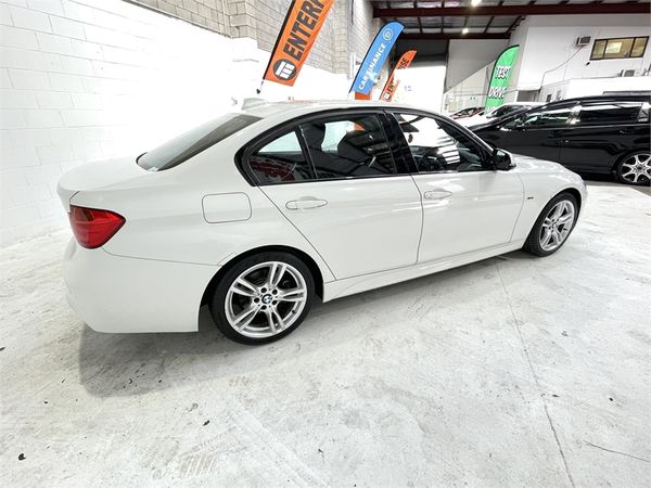 2012 BMW 320i Enterprise New Lynn image 113445