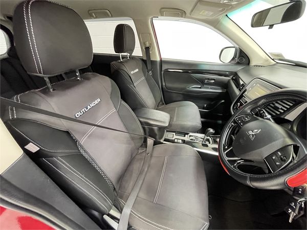 2019 Mitsubishi Outlander Enterprise New Lynn image 115773