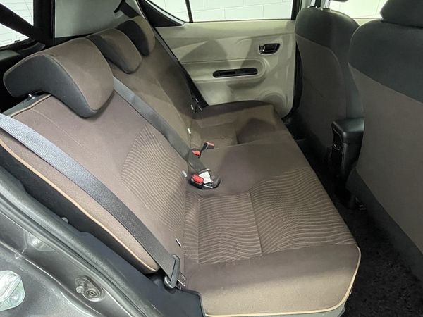 2013 Toyota Aqua Enterprise New Lynn image 213311