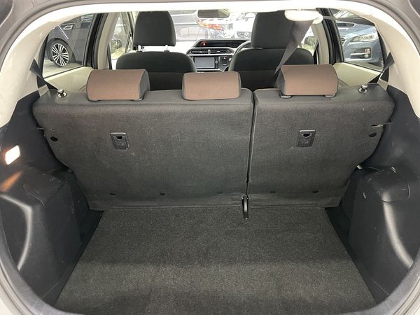 2013 Toyota Aqua Enterprise New Lynn image 213312