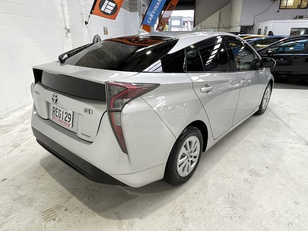 2017 Toyota Prius Enterprise New Lynn image 225899