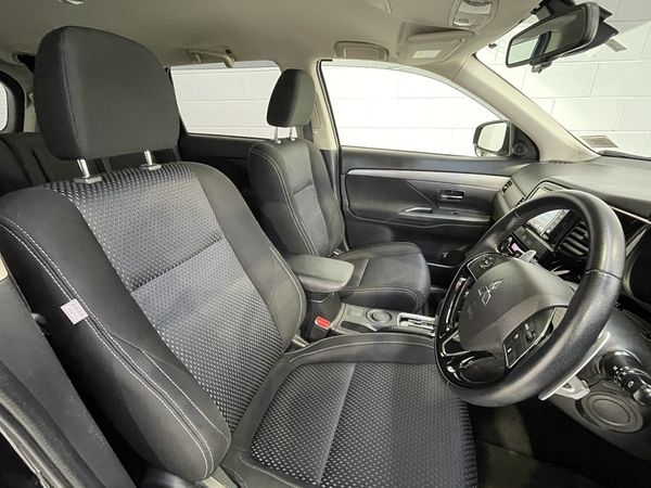 2016 Mitsubishi Outlander Enterprise New Lynn image 229465