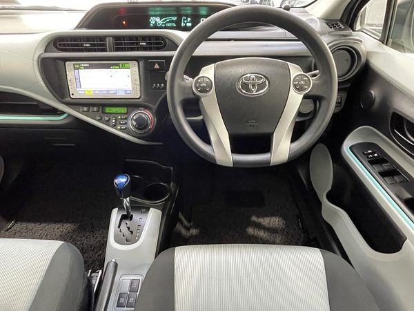 2012 Toyota Aqua Enterprise New Lynn image 238110