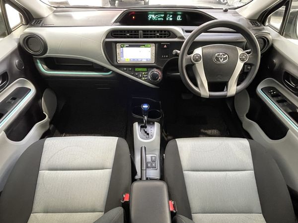 2012 Toyota Aqua Enterprise New Lynn image 238111