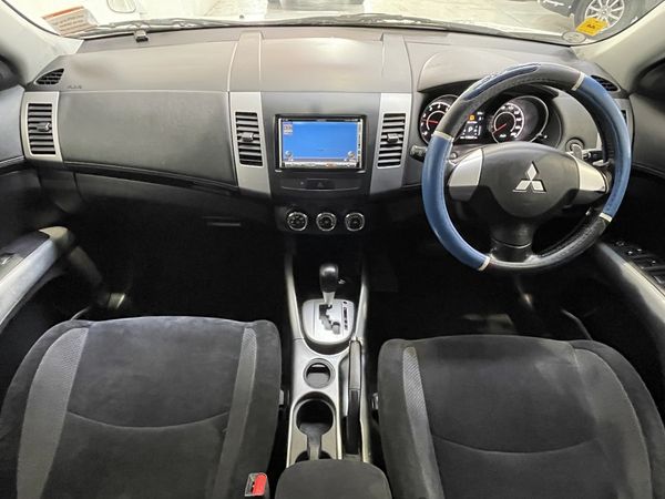 2010 Mitsubishi Outlander Enterprise New Lynn image 266095